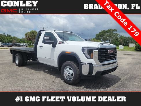 New 2025 GMC Sierra 3500 Pro w/ Convenience Package image 1