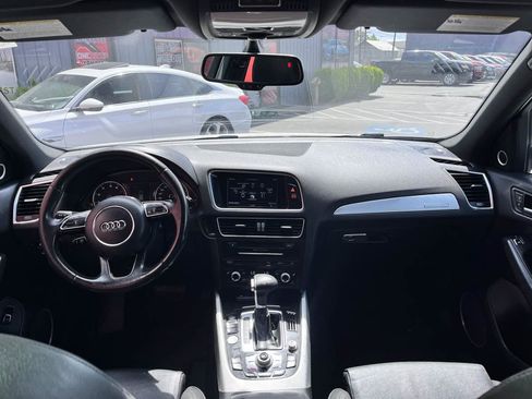 Used 2017 Audi Q5 2.0T Premium Plus w/ Technology Package AWD/4WD image 8