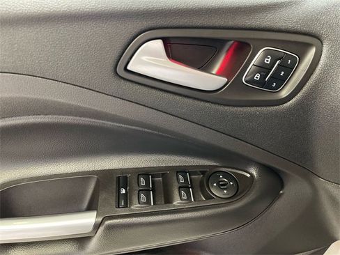 Used 2017 Ford Escape Titanium image 13