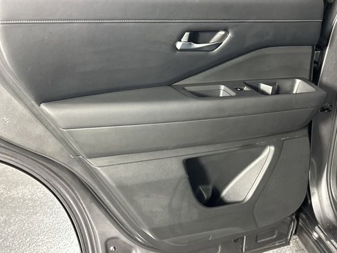 Used 2022 Nissan Pathfinder SL w/ Cargo Package image 34