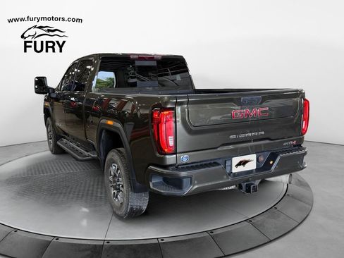 Used 2022 GMC Sierra 3500 AT4 w/ AT4 Preferred Package AWD/4WD image 5