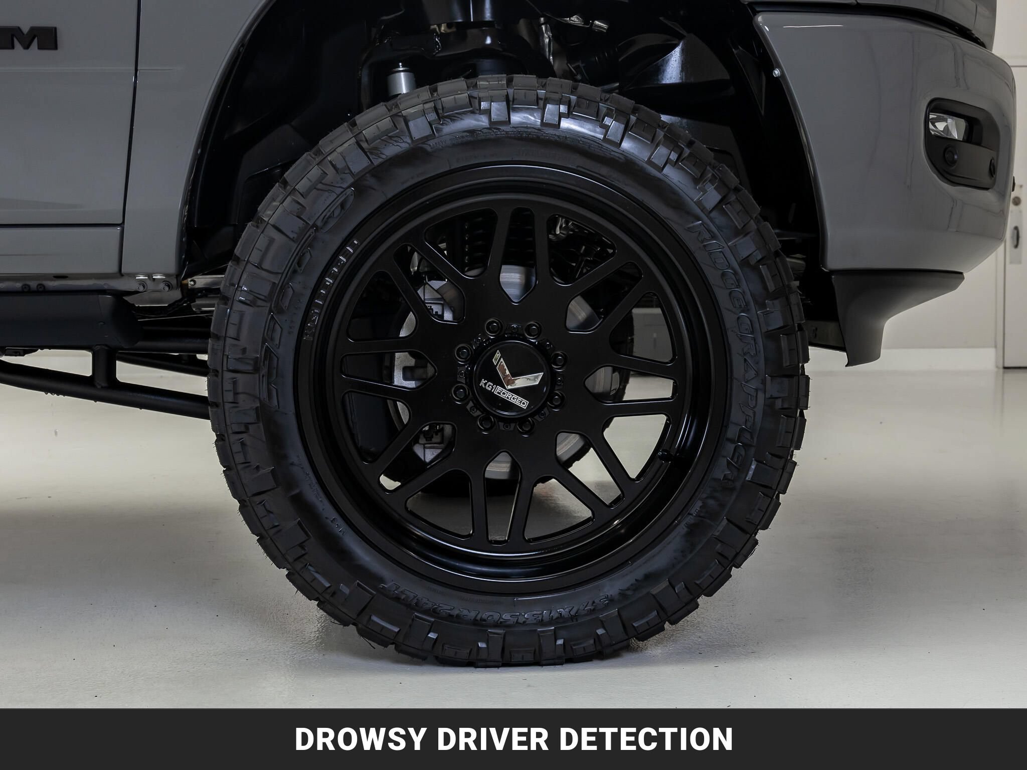 Used 2026 RAM 3500 Laramie AWD/4WD image 12