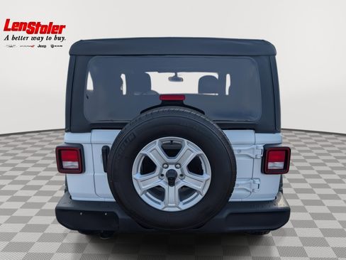 Used 2022 Jeep Wrangler Sport S image 4