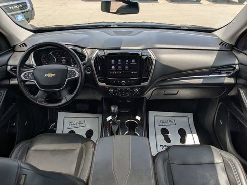 Used 2021 Chevrolet Traverse Premier w/ LPO, 'HIT The Road' Package FWD image 15