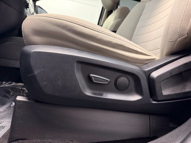 Used 2019 Ford Ranger XLT w/ Equipment Group 302A Luxury AWD/4WD image 14