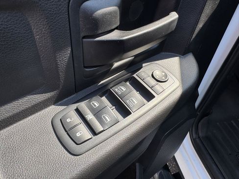 Used 2017 RAM 3500 Tradesman w/ Chrome Appearance Group AWD/4WD image 13