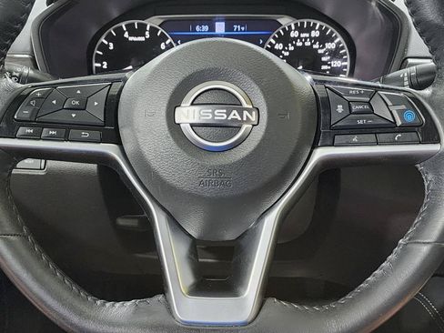 Used 2023 Nissan Altima 2.5 SV w/ SV Premium Package FWD image 19