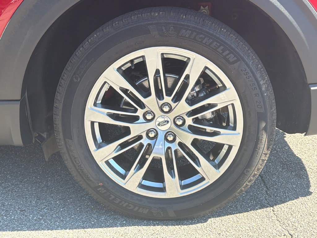 Used 2025 Ford Explorer Platinum RWD image 21