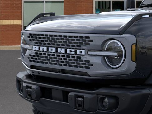 New 2025 Ford Bronco Badlands w/ Sasquatch Package image 19