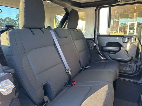Certified 2021 Jeep Wrangler Unlimited Sport image 37