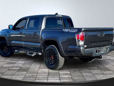 Used 2022 Toyota Tacoma TRD Sport w/ Technology Package AWD/4WD image 2
