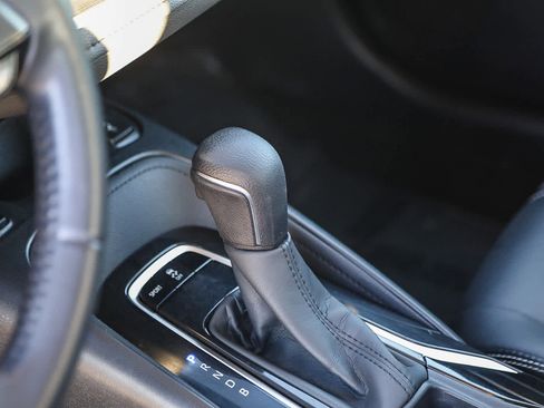 Certified 2020 Toyota Corolla XLE image 21