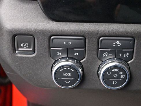 Used 2022 GMC Sierra 1500 Elevation image 27