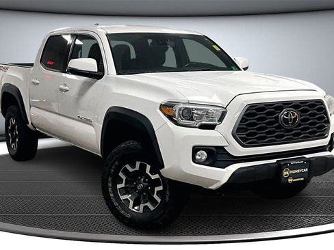 Used 2020 Toyota Tacoma TRD Off-Road image 1