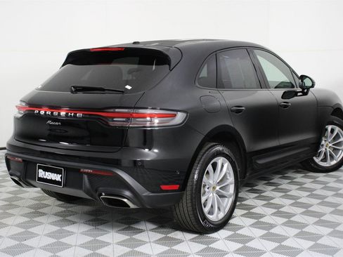 Used 2025 Porsche Macan image 7