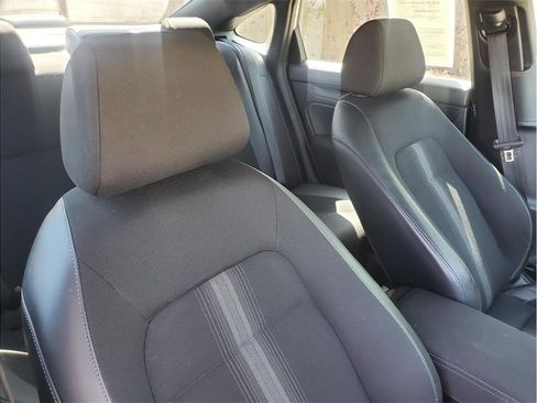 Used 2023 Honda Civic Sport image 11
