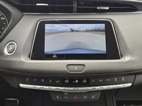 Used 2023 Cadillac XT4 Sport w/ LPO, Onyx Lite Package image 18