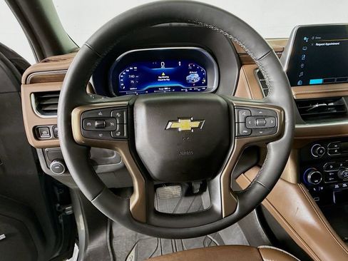 Used 2023 Chevrolet Suburban High Country w/ Premium Package 2 RWD image 11