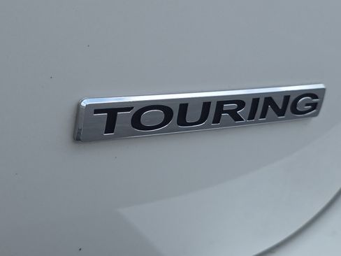 Used 2025 Honda Odyssey Touring image 14