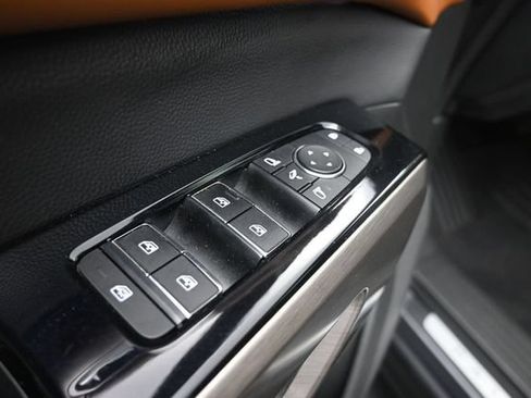 Used 2023 Nissan Pathfinder Platinum AWD/4WD image 23