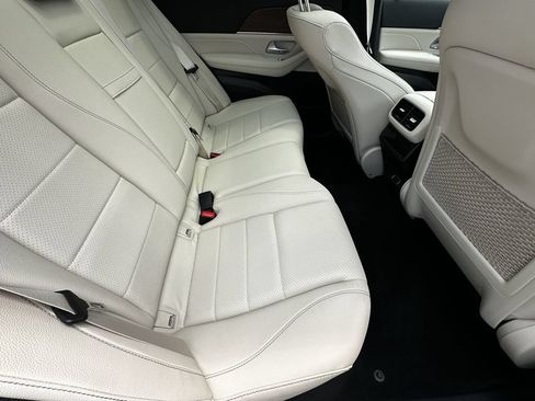 Certified 2025 Mercedes-Benz GLE 450 4MATIC w/ AMG Line Exterior image 18