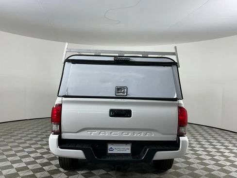 Used 2022 Toyota Tacoma SR RWD image 6
