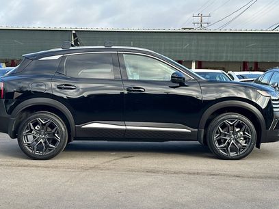 Used 2026 Nissan Kicks SR
