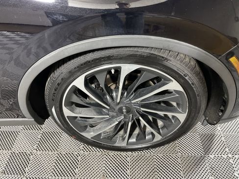 Used 2020 Lincoln Aviator Reserve w/ Equipment Group 202A image 10