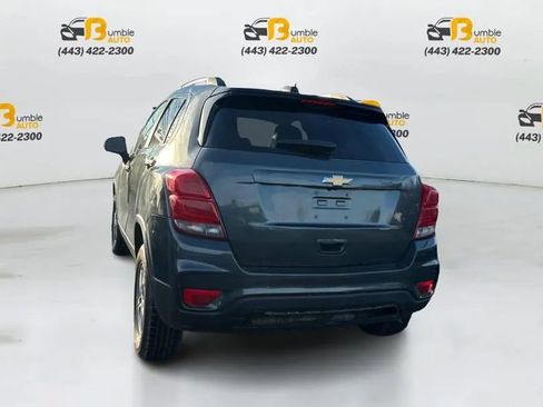 Used 2017 Chevrolet Trax LT w/ LT Convenience Package AWD/4WD image 6