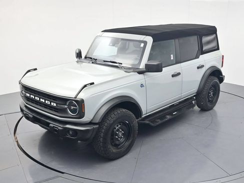Used 2023 Ford Bronco Black Diamond AWD/4WD image 36