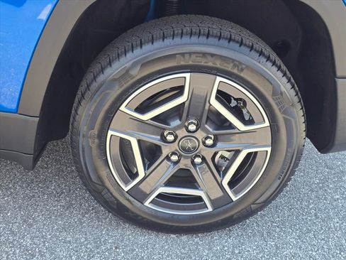 New 2026 Jeep Cherokee Limited AWD/4WD image 8