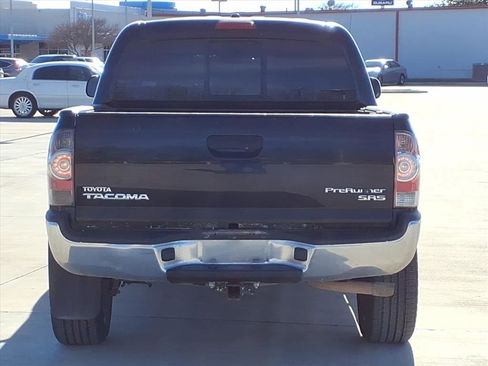 Used 2011 Toyota Tacoma PreRunner image 8