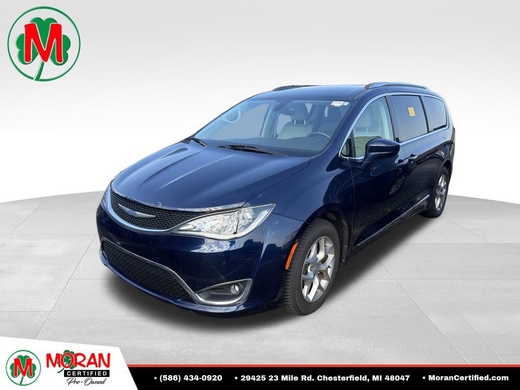 Used 2018 Chrysler Pacifica Touring-L Plus w/ Tire & Wheel Group FWD image 1
