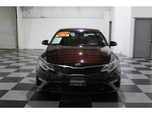 Used 2020 Kia Optima LX image 3