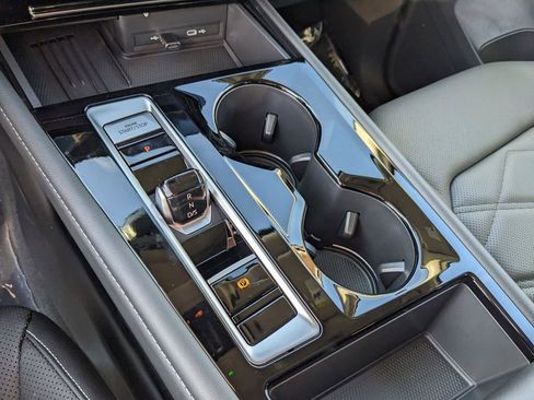New 2026 Volkswagen Atlas SE FWD image 23
