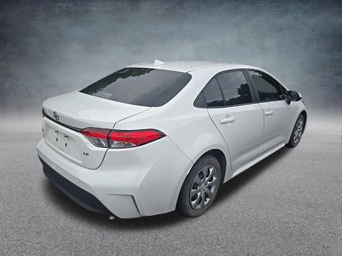 Used 2024 Toyota Corolla LE FWD image 8
