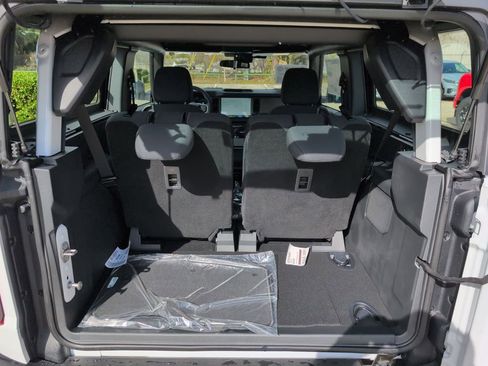 New 2025 Ford Bronco 2-Door AWD/4WD image 26