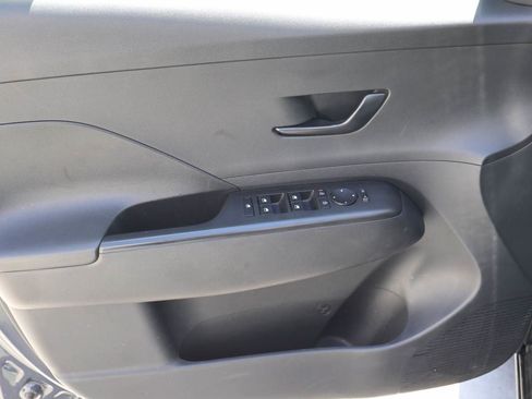 Used 2024 Hyundai Kona SEL FWD image 7
