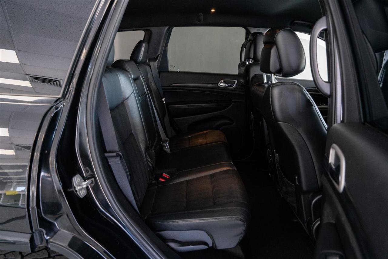 Used 2020 Jeep Grand Cherokee Altitude AWD/4WD image 10