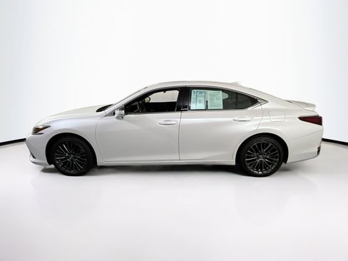 Used 2024 Lexus ES 300h w/ Premium Package image 8