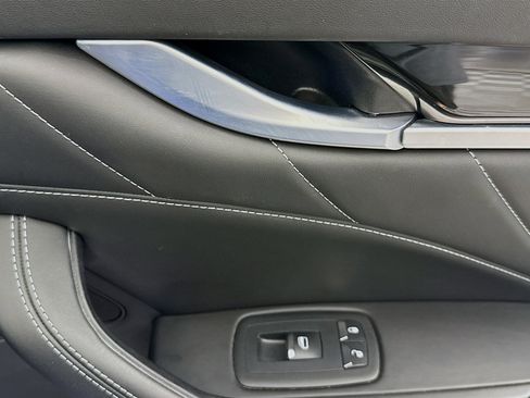 Used 2021 Maserati Levante image 30