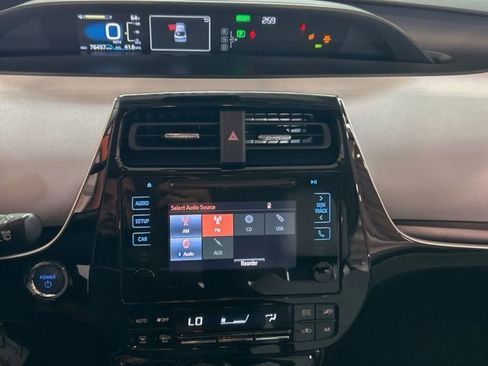 Used 2019 Toyota Prius LE FWD image 5