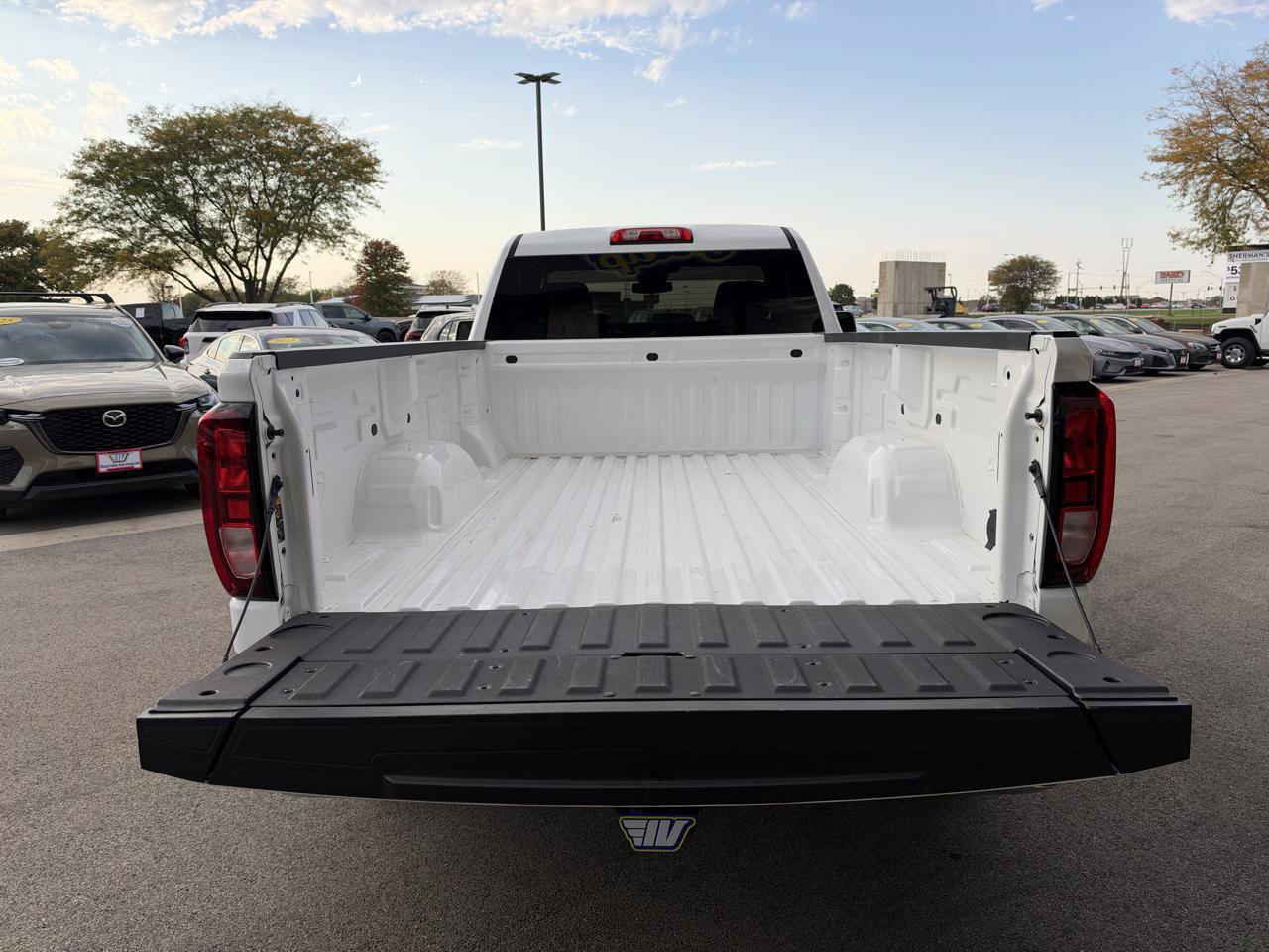 Used 2026 GMC Sierra 1500 Pro w/ Pro Value Package AWD/4WD image 16