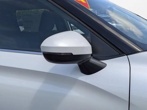 New 2026 Mitsubishi Outlander ES FWD image 11