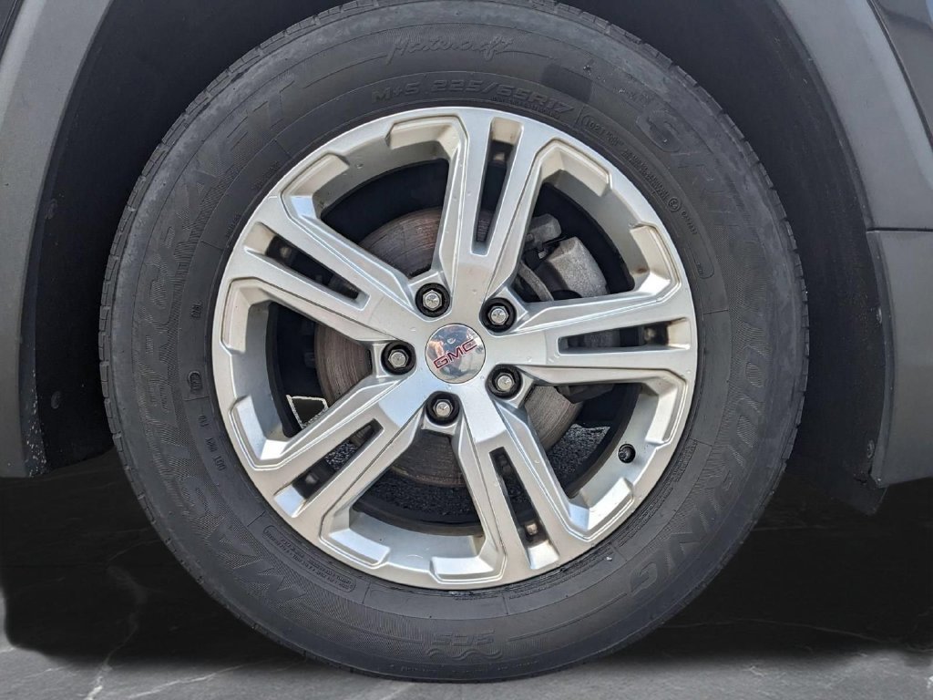 Used 2018 GMC Terrain SLE w/ Driver Convenience Package FWD image 30