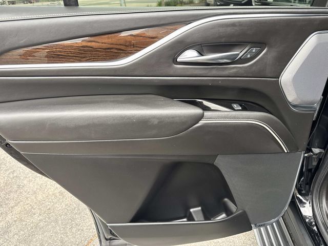 Used 2021 Cadillac Escalade Sport Platinum AWD/4WD image 34