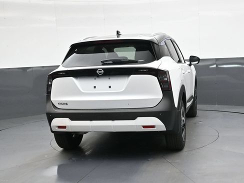 Certified 2026 Nissan Kicks SV w/ SV Premium Package FWD image 5