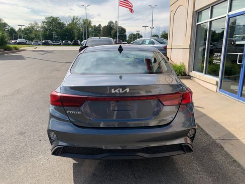 Used 2023 Kia Forte LXS FWD image 6
