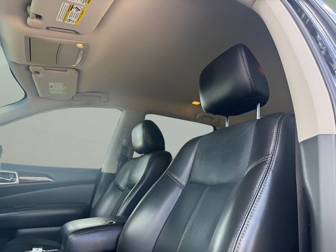 Used 2014 Nissan Pathfinder SL w/ SL Tech Package AWD/4WD image 15