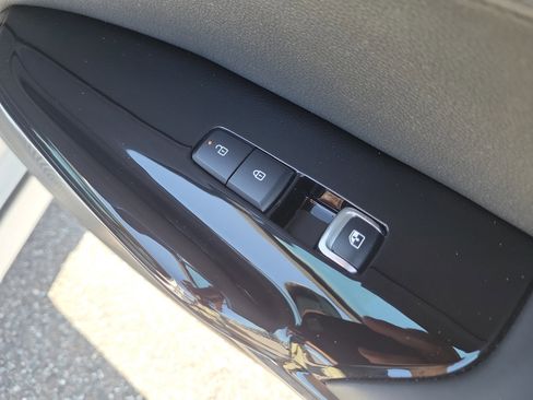 Used 2025 Kia K5 EX FWD image 11